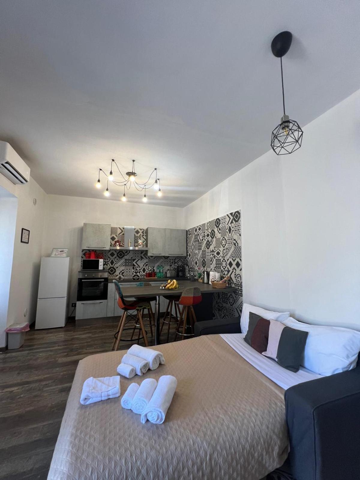 Appartement Casa Bravetta - Parking Private à Rome Extérieur photo